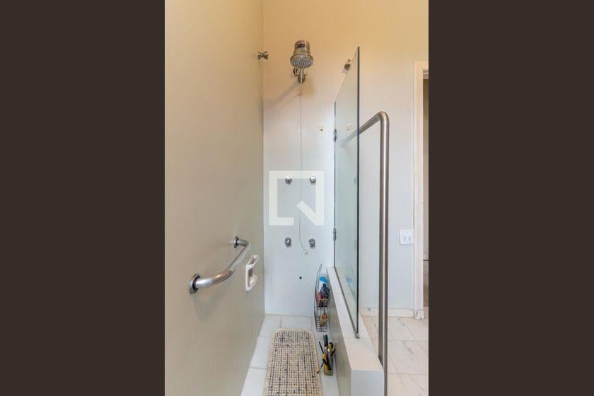 Casa à Venda – Higienópolis, 4 Quartos, 400 m² – São Paulo