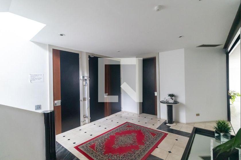 Casa à Venda – Alto de Pinheiros, 4 Quartos, 700 m² – São Paulo