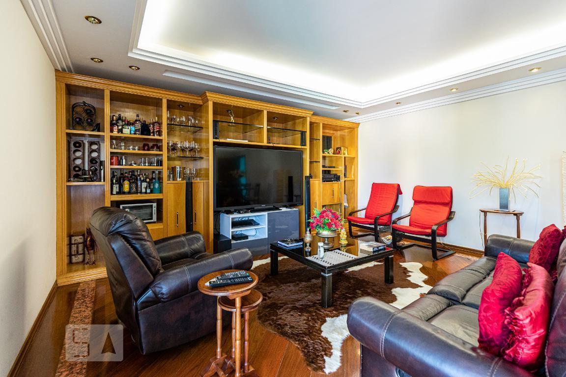 Casa à Venda – Água Fria, 7 Quartos, 800 m² – São Paulo