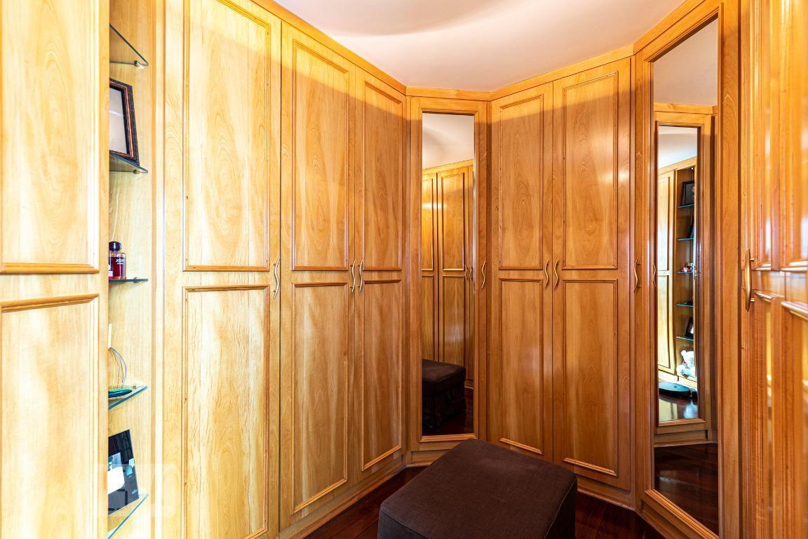 Casa à Venda – Água Fria, 7 Quartos, 800 m² – São Paulo