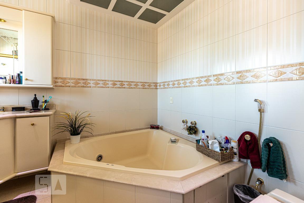 Casa à Venda – Água Fria, 7 Quartos, 800 m² – São Paulo