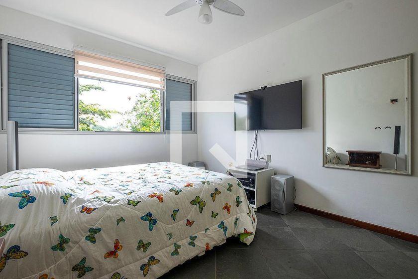 Casa à Venda – Vila Madalena, 5 Quartos, 400 m² – São Paulo