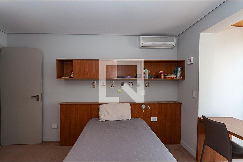 Apartamento à Venda – Vila Pompéia, 4 Quartos, 440 m² – São Paulo