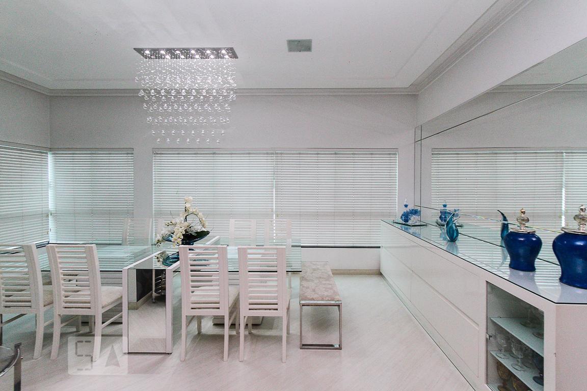 Casa à Venda – Penha de França, 3 Quartos, 620 m² – São Paulo