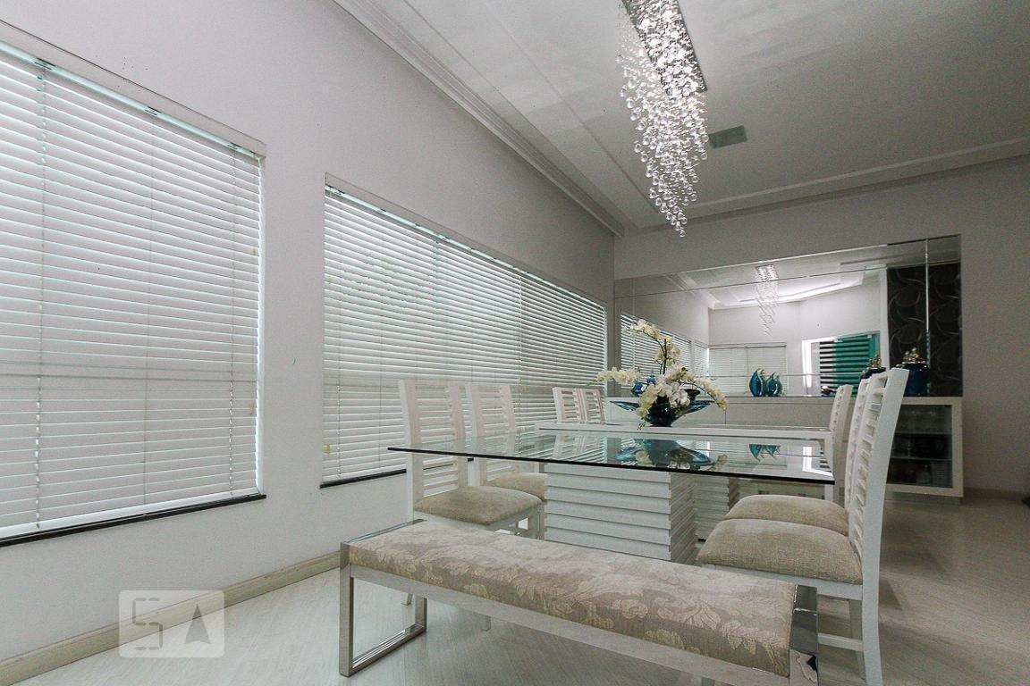 Casa à Venda – Penha de França, 3 Quartos, 620 m² – São Paulo