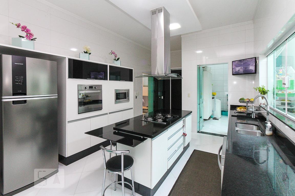 Casa à Venda – Penha de França, 3 Quartos, 620 m² – São Paulo