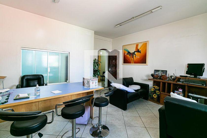 Casa à Venda – Tatuapé, 8 Quartos, 384 m² – São Paulo