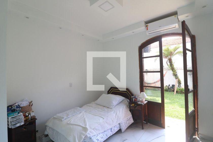 Casa à Venda – Água Fria, 4 Quartos, 460 m² – São Paulo