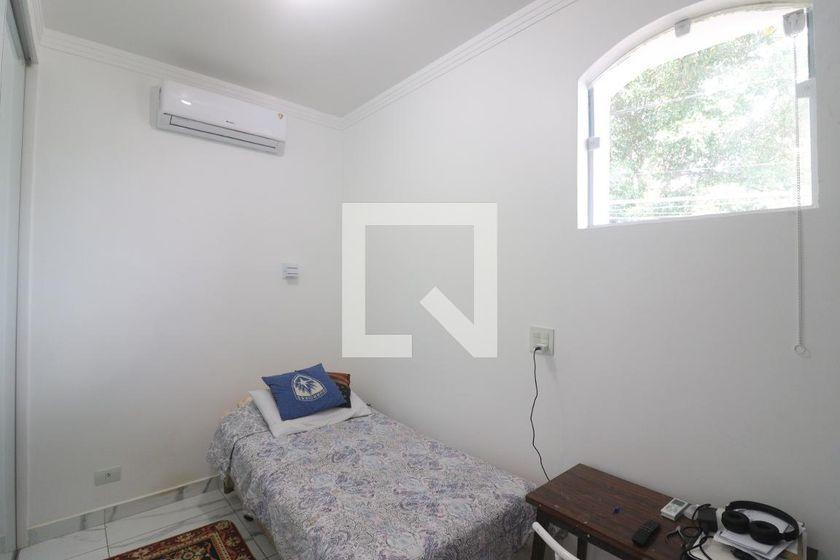 Casa à Venda – Água Fria, 4 Quartos, 460 m² – São Paulo