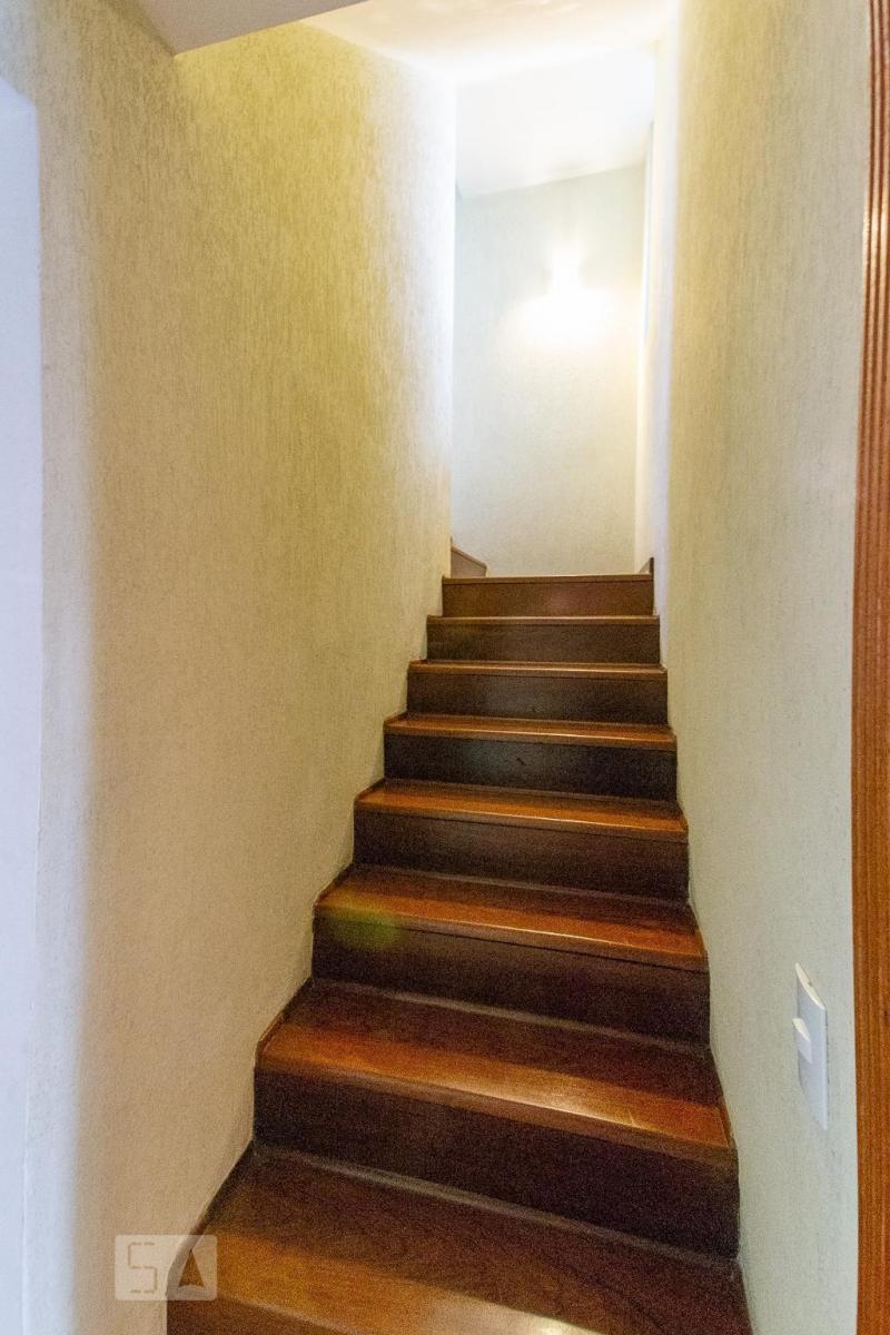 Casa à Venda – Moema, 3 Quartos, 600 m² – São Paulo