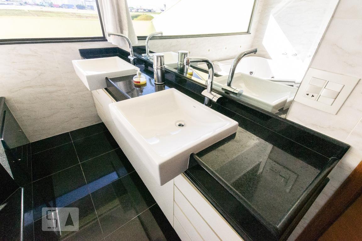 Casa à Venda – Moema, 3 Quartos, 600 m² – São Paulo