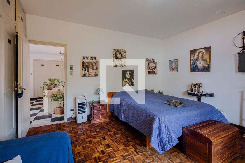 Casa à Venda – Alto de Pinheiros, 4 Quartos, 690 m² – São Paulo