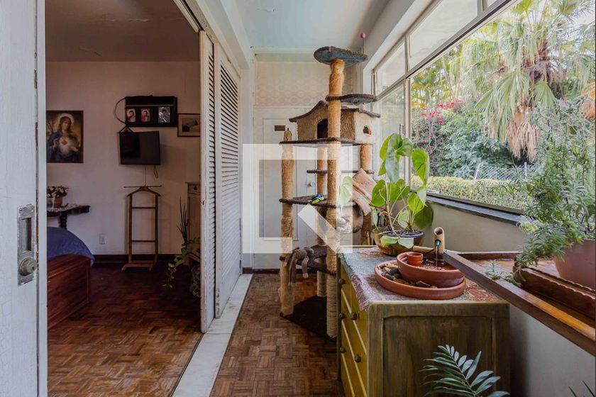 Casa à Venda – Alto de Pinheiros, 4 Quartos, 690 m² – São Paulo