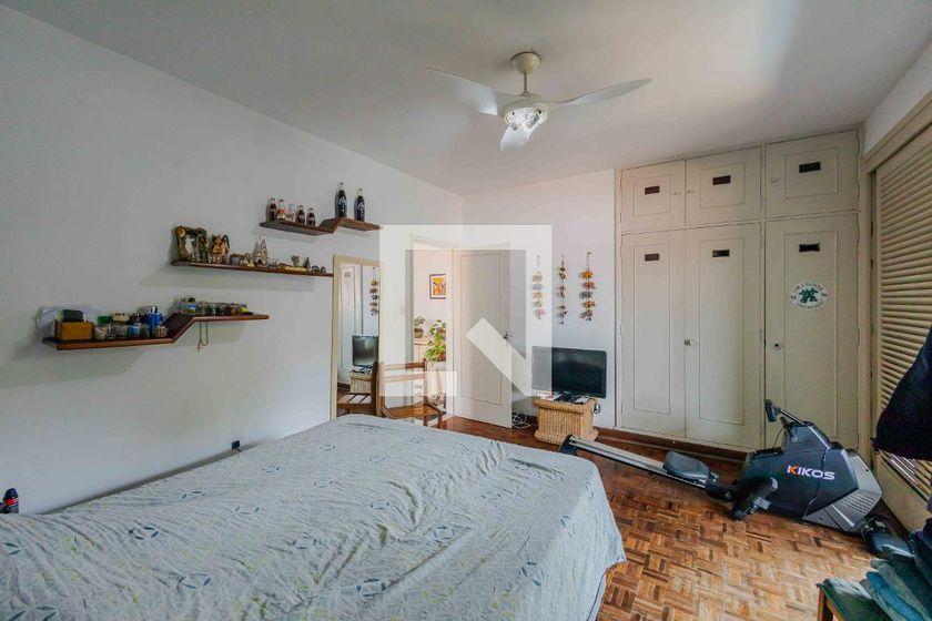 Casa à Venda – Alto de Pinheiros, 4 Quartos, 690 m² – São Paulo