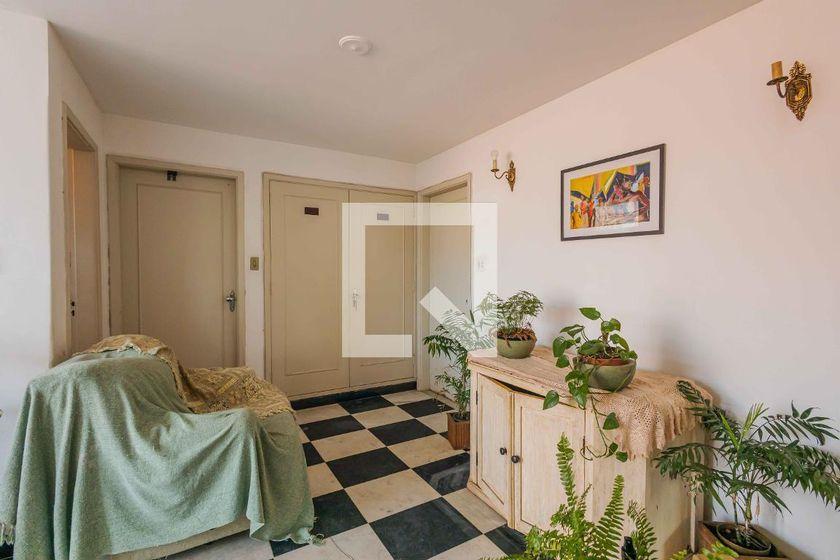 Casa à Venda – Alto de Pinheiros, 4 Quartos, 690 m² – São Paulo