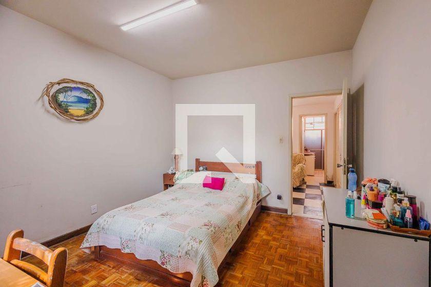 Casa à Venda – Alto de Pinheiros, 4 Quartos, 690 m² – São Paulo