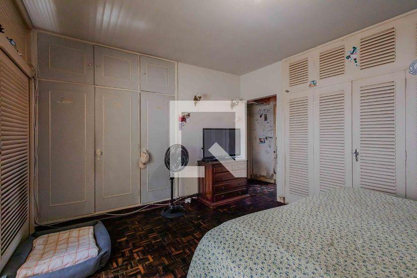 Casa à Venda – Alto de Pinheiros, 4 Quartos, 690 m² – São Paulo