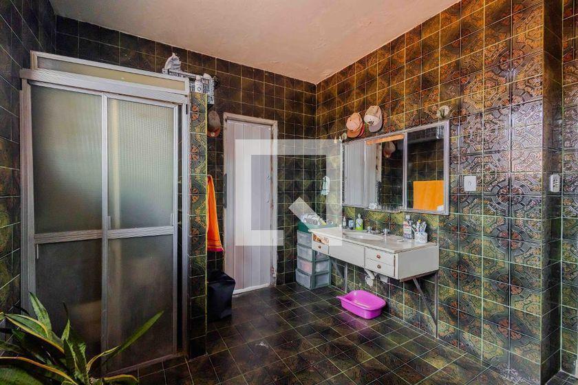 Casa à Venda – Alto de Pinheiros, 4 Quartos, 690 m² – São Paulo