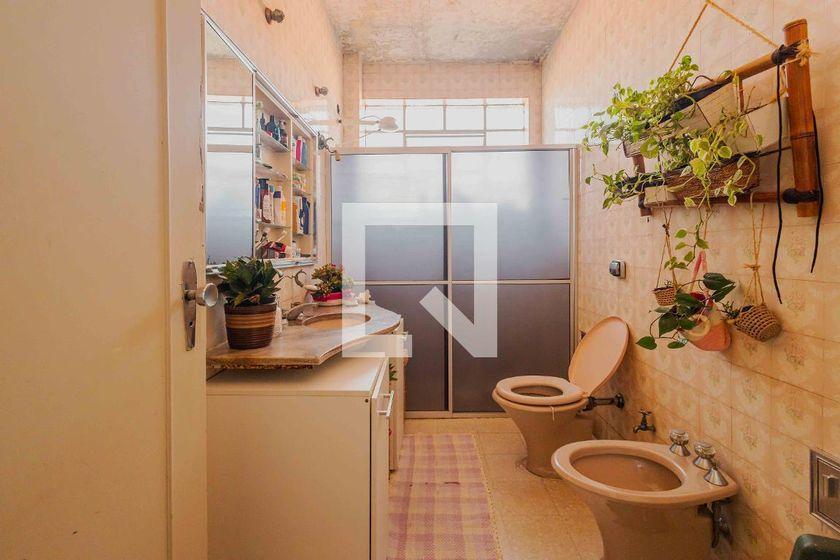 Casa à Venda – Alto de Pinheiros, 4 Quartos, 690 m² – São Paulo