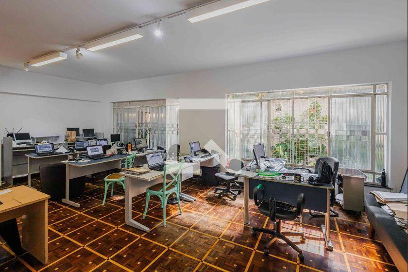 Casa à Venda – Alto de Pinheiros, 4 Quartos, 690 m² – São Paulo