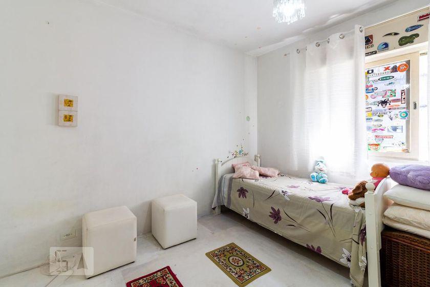 Casa à Venda – Moema, 2 Quartos, 98 m² – São Paulo