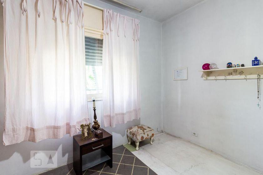 Casa à Venda – Moema, 2 Quartos, 98 m² – São Paulo