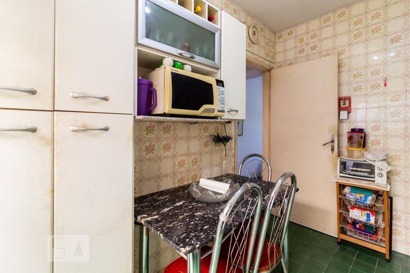 Casa à Venda – Moema, 2 Quartos, 98 m² – São Paulo