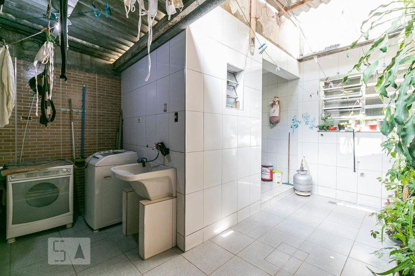 Casa à Venda – Tatuapé, 2 Quartos, 100 m² – São Paulo