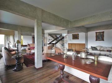 Casa à Venda – Cidade Jardim, 6 Quartos, 650 m² – São Paulo