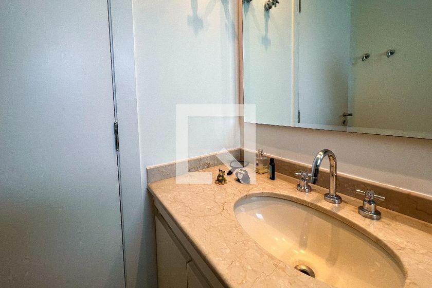 Apartamento à Venda – Moema, 4 Quartos, 357 m² – São Paulo