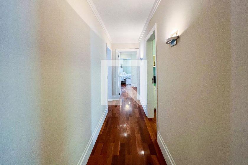 Apartamento à Venda – Moema, 4 Quartos, 357 m² – São Paulo