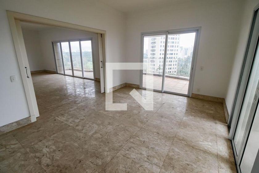 Apartamento à Venda – Panamby, 7 Quartos, 425 m² – São Paulo