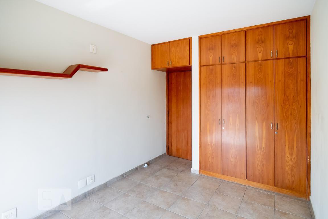 Casa à Venda – Campo Belo, 4 Quartos, 600 m² – São Paulo