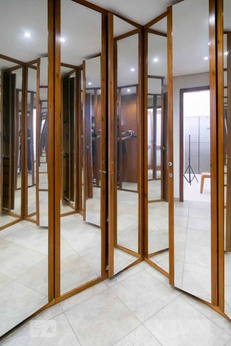 Casa à Venda – Campo Belo, 4 Quartos, 600 m² – São Paulo