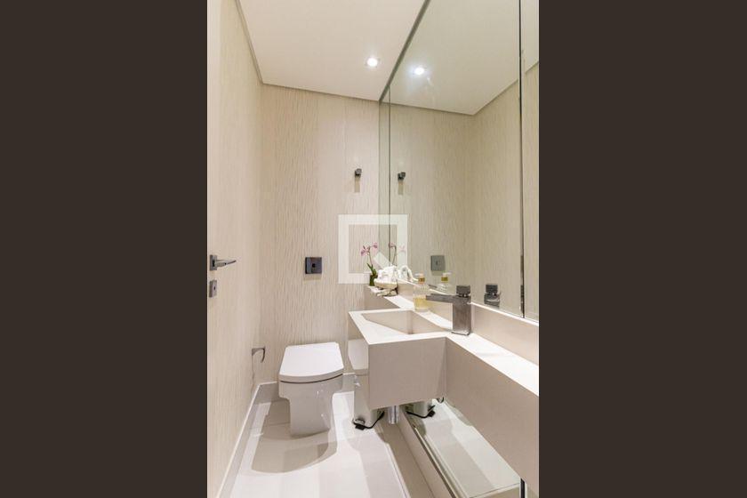 Apartamento à Venda – Pacaembu, 3 Quartos, 306 m² – São Paulo