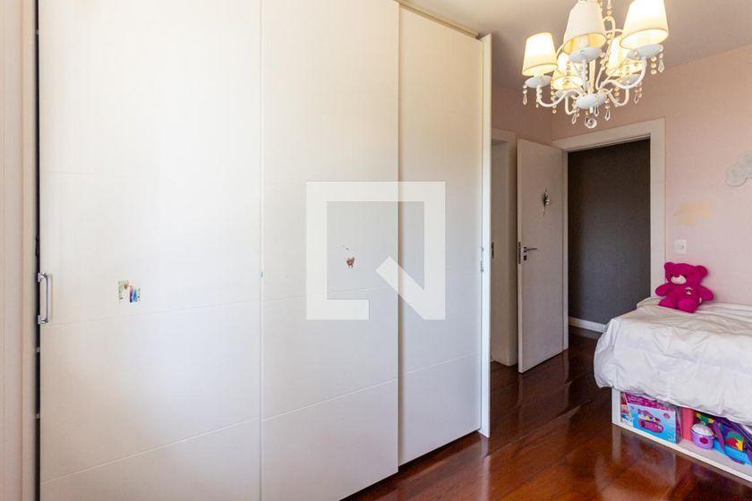 Apartamento à Venda – Pacaembu, 3 Quartos, 306 m² – São Paulo