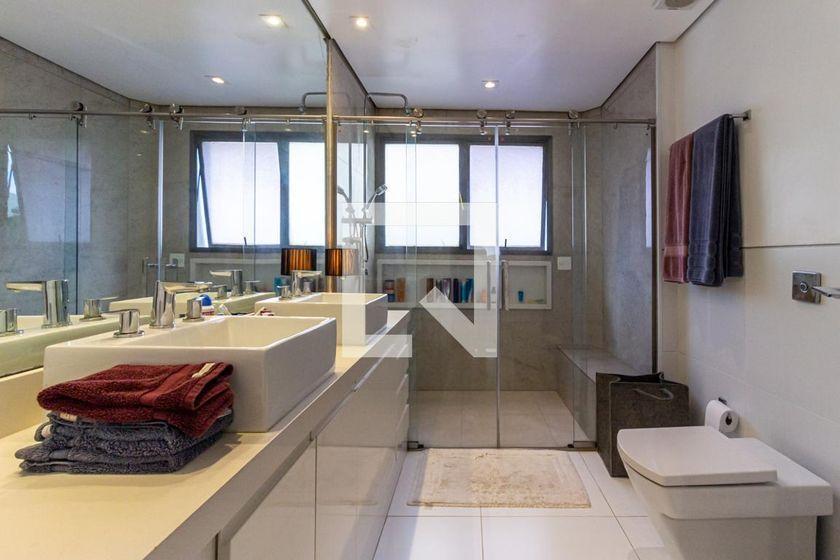 Apartamento à Venda – Pacaembu, 3 Quartos, 306 m² – São Paulo