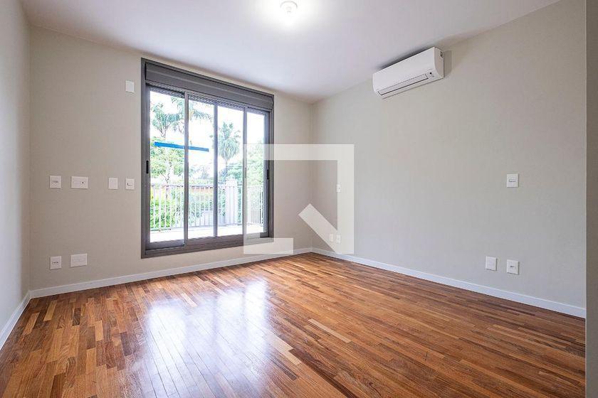 Casa à Venda – Alto de Pinheiros, 5 Quartos, 370 m² – São Paulo