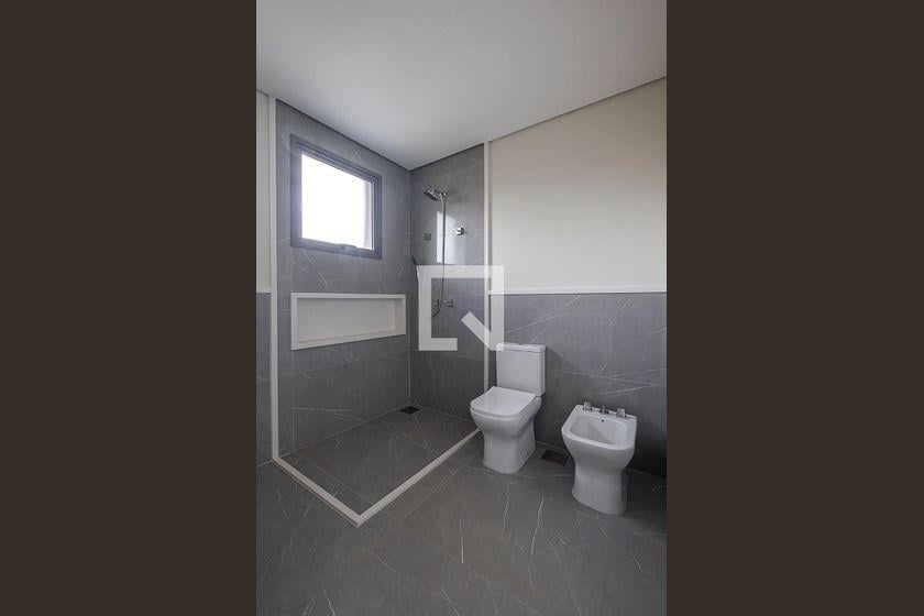 Casa à Venda – Alto de Pinheiros, 5 Quartos, 370 m² – São Paulo