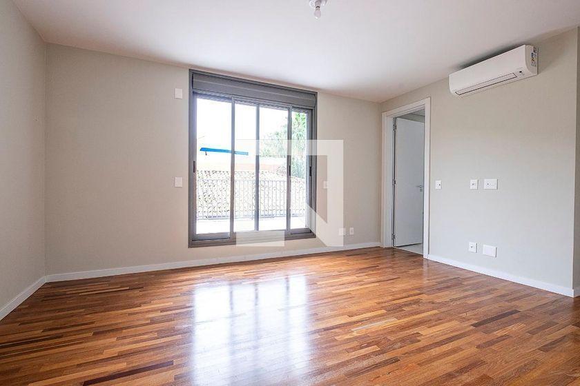 Casa à Venda – Alto de Pinheiros, 5 Quartos, 370 m² – São Paulo