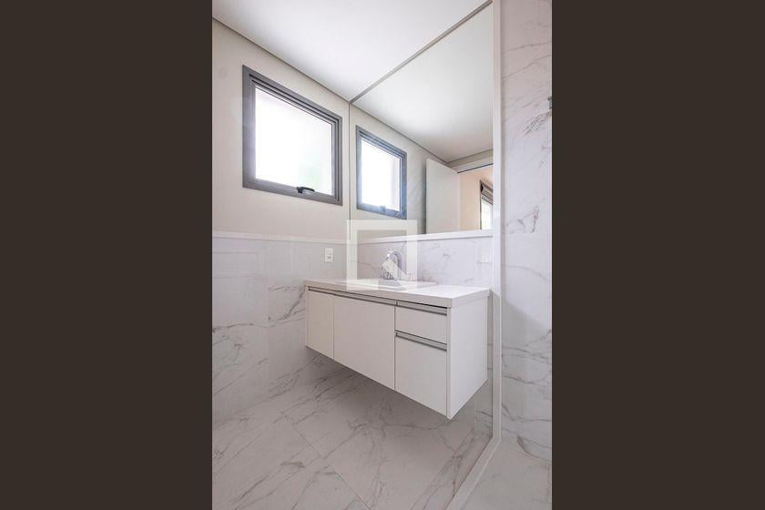Casa à Venda – Alto de Pinheiros, 5 Quartos, 370 m² – São Paulo