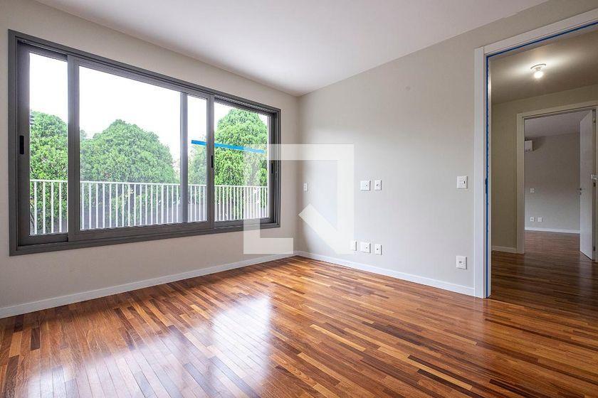 Casa à Venda – Alto de Pinheiros, 5 Quartos, 370 m² – São Paulo