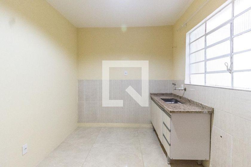 Casa à Venda – Santana, 2 Quartos, 80 m² – São Paulo