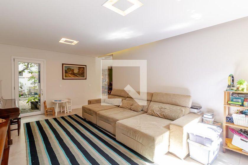 Casa à Venda – Bosque da Saúde, 6 Quartos, 380 m² – São Paulo