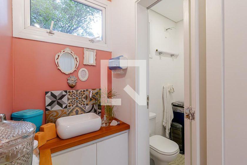 Casa à Venda – Bosque da Saúde, 6 Quartos, 380 m² – São Paulo