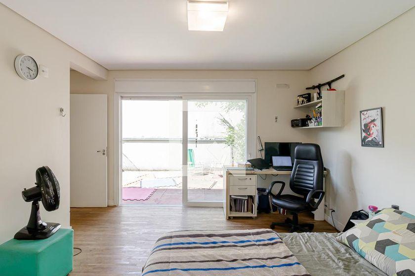 Casa à Venda – Bosque da Saúde, 6 Quartos, 380 m² – São Paulo