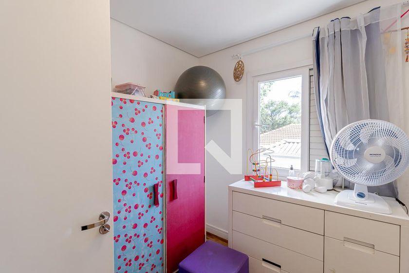 Casa à Venda – Bosque da Saúde, 6 Quartos, 380 m² – São Paulo