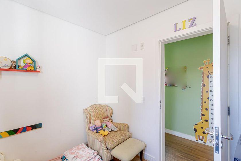 Casa à Venda – Bosque da Saúde, 6 Quartos, 380 m² – São Paulo