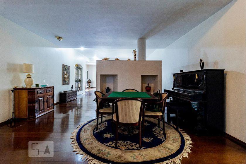 Casa à Venda – Planalto Paulista, 8 Quartos, 540 m² – São Paulo