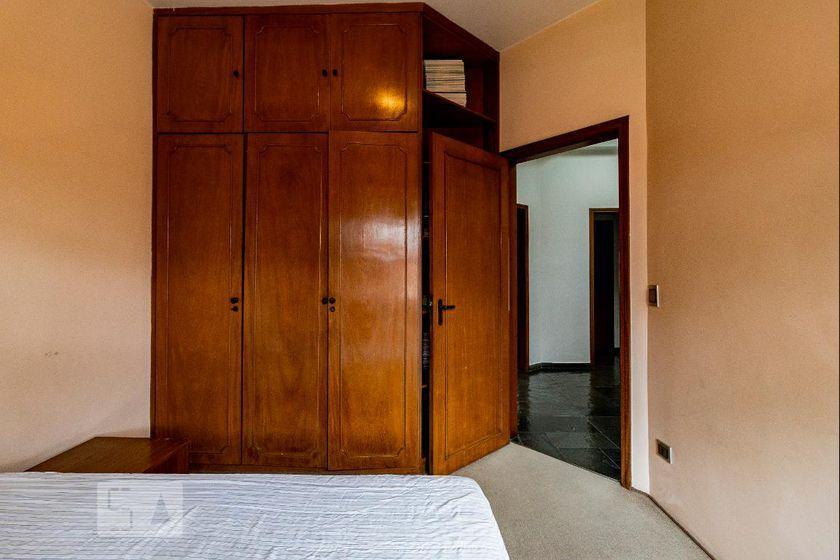 Casa à Venda – Planalto Paulista, 8 Quartos, 540 m² – São Paulo